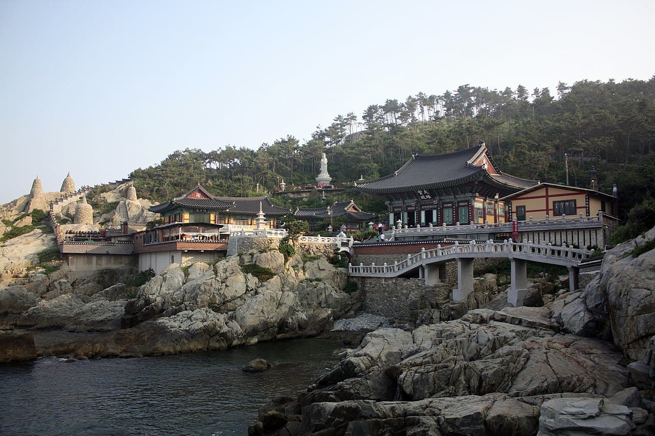 Haedong Yonggungsa Seaside Temple Tour — Arts & Culture in Busan