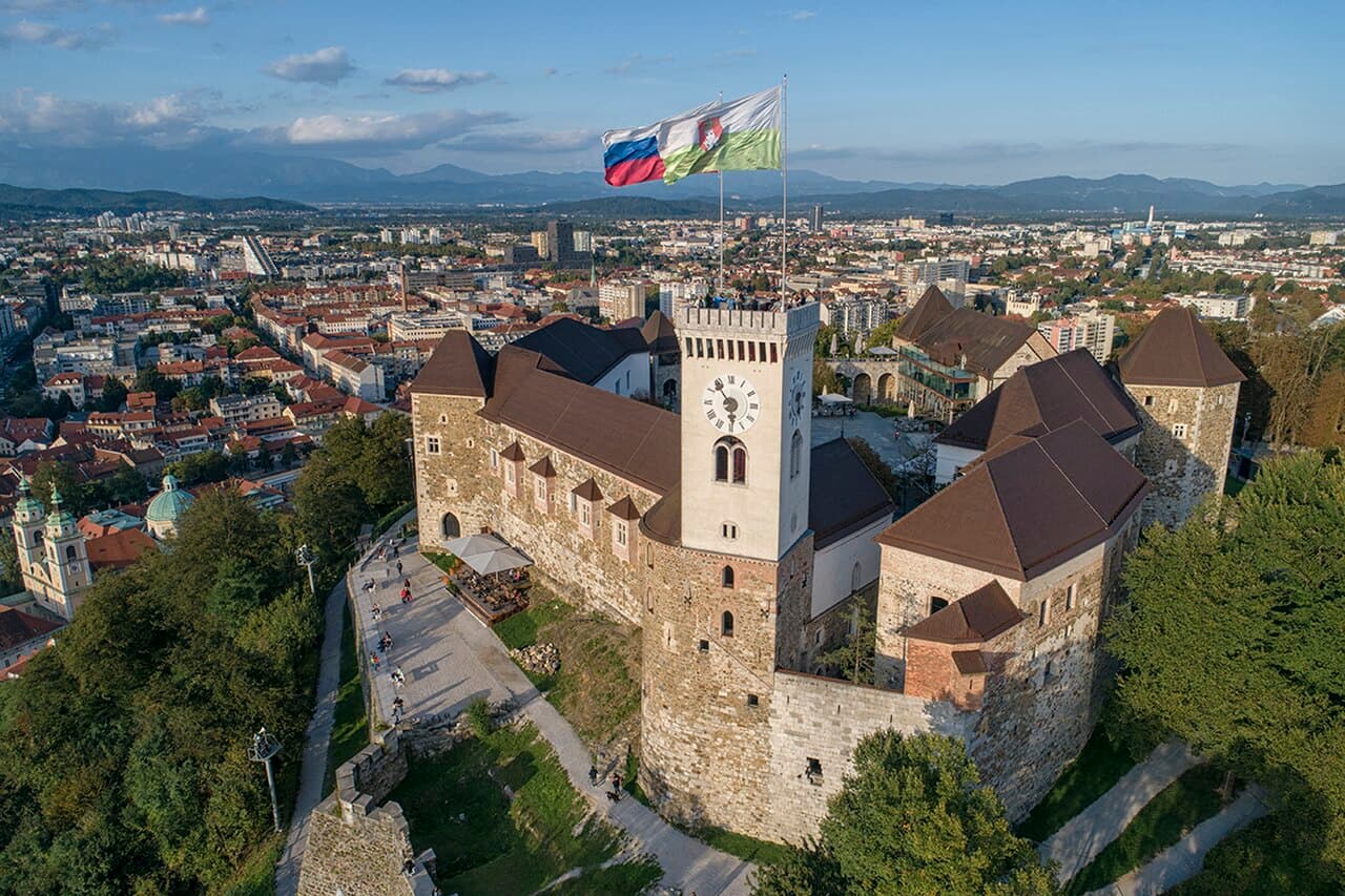 Ljubljana Castle & Old Town Tour — Arts & Culture in Ljubljana