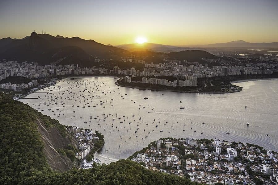 Sunrise Hike to Christ the Redeemer — Outdoor & Adventure in Rio de Janeiro