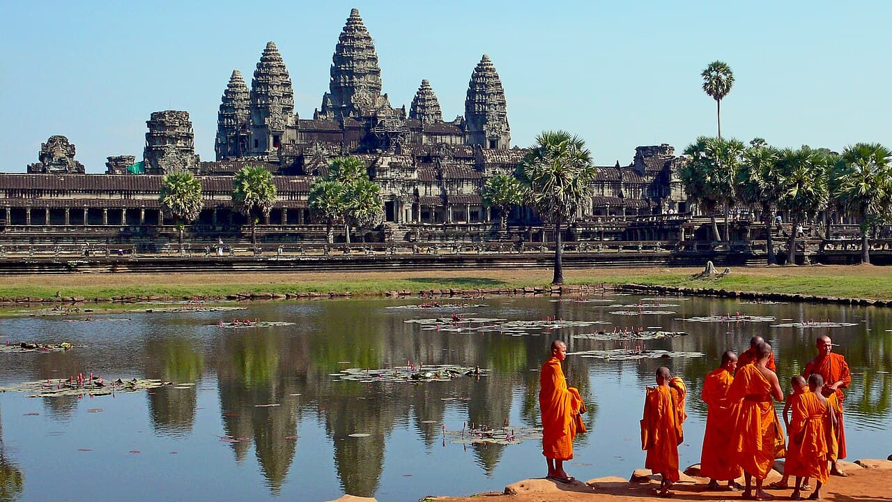 Angkor Wat Sunrise Tour — Arts & Culture in Siem Reap