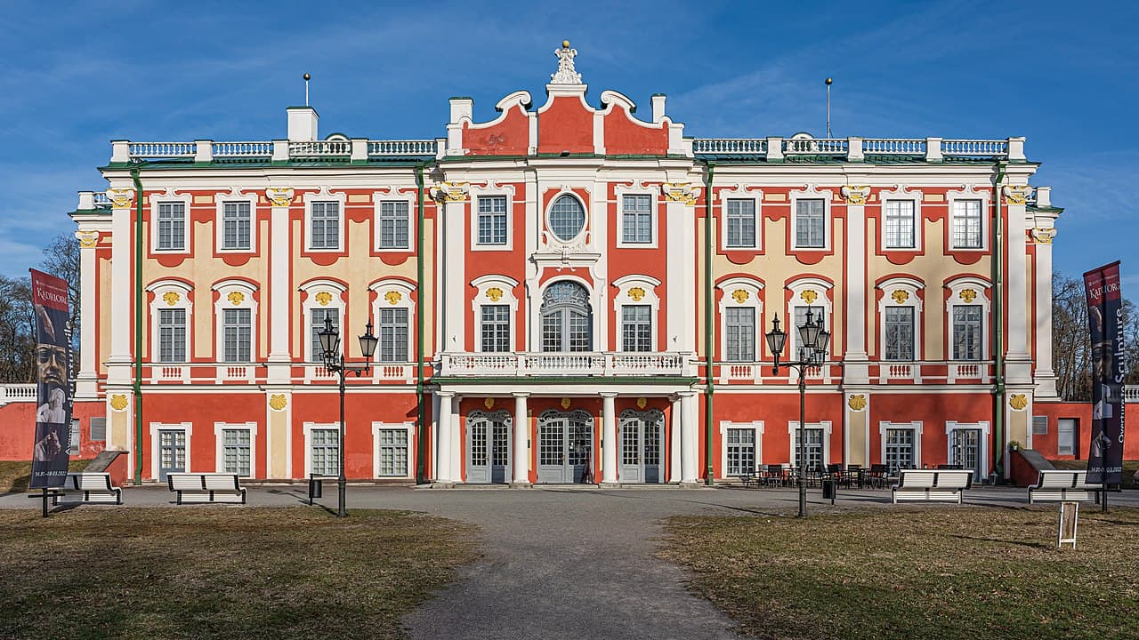 Kadriorg Palace & KUMU Art Museum — Arts & Culture in Tallinn