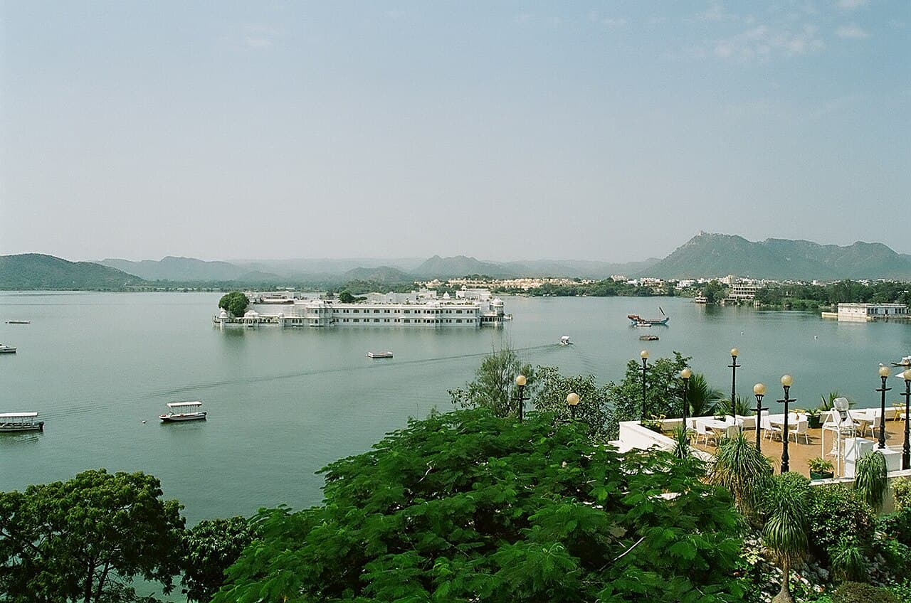 Lake Pichola Sunset Boat Cruise — Day Trips in Udaipur