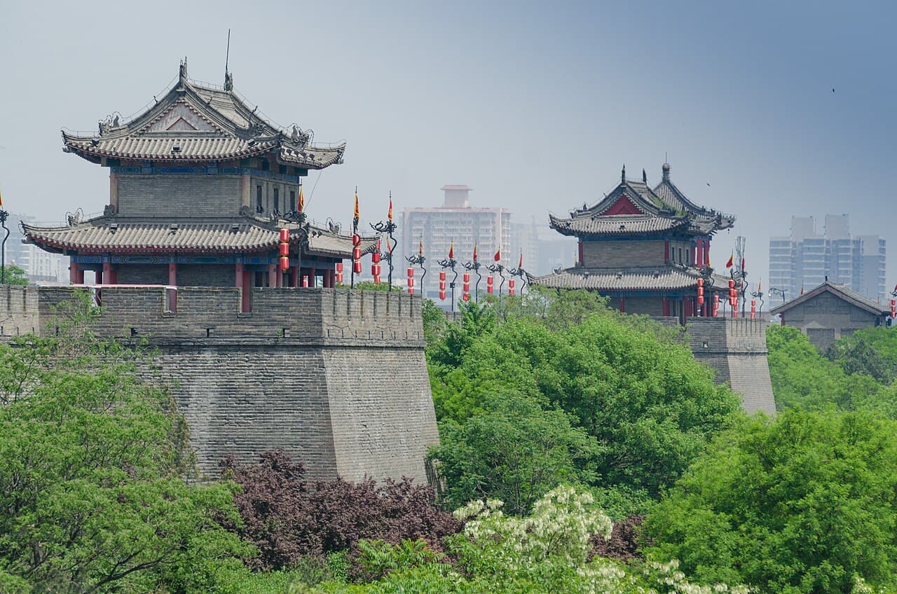 Xi'an City Wall Cycling — Outdoor & Adventure in Xi'an
