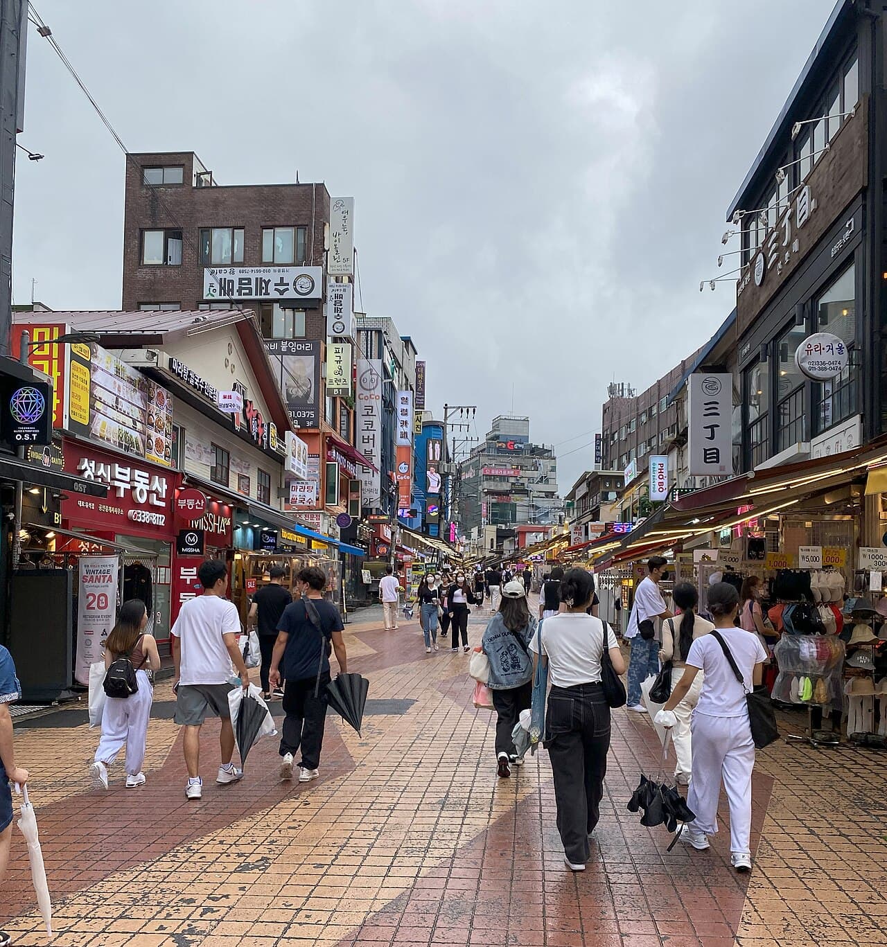 Hongdae β Community in Seoul