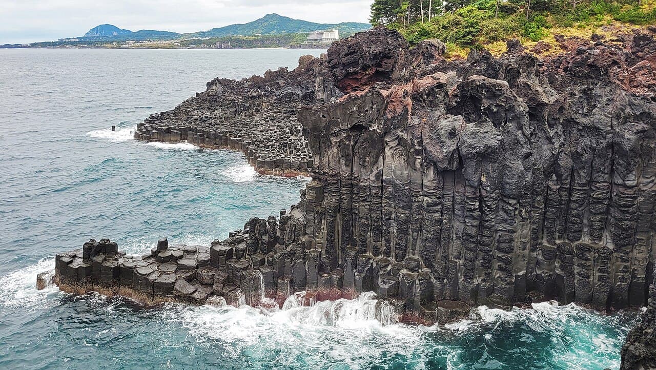 Jusangjeolli Cliffs β Nature in Jeju