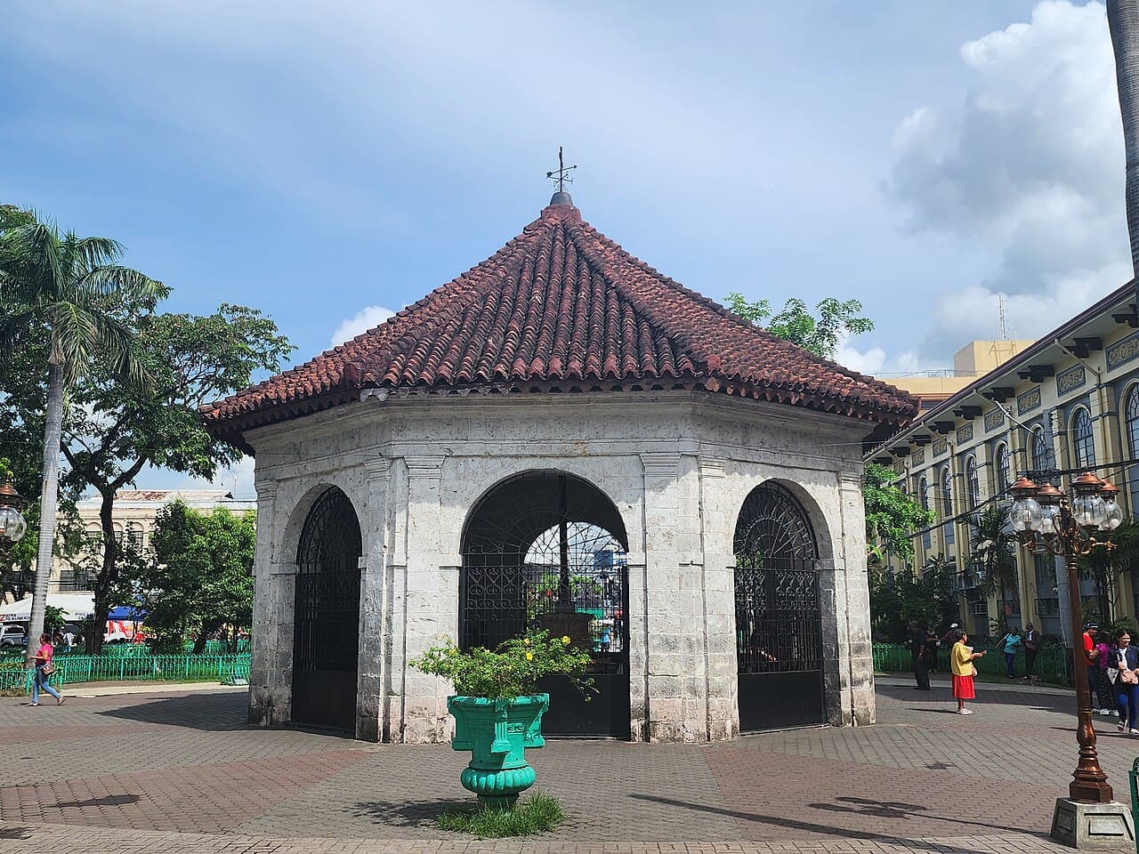 Magellan's Cross Cebu β Culture in Cebu