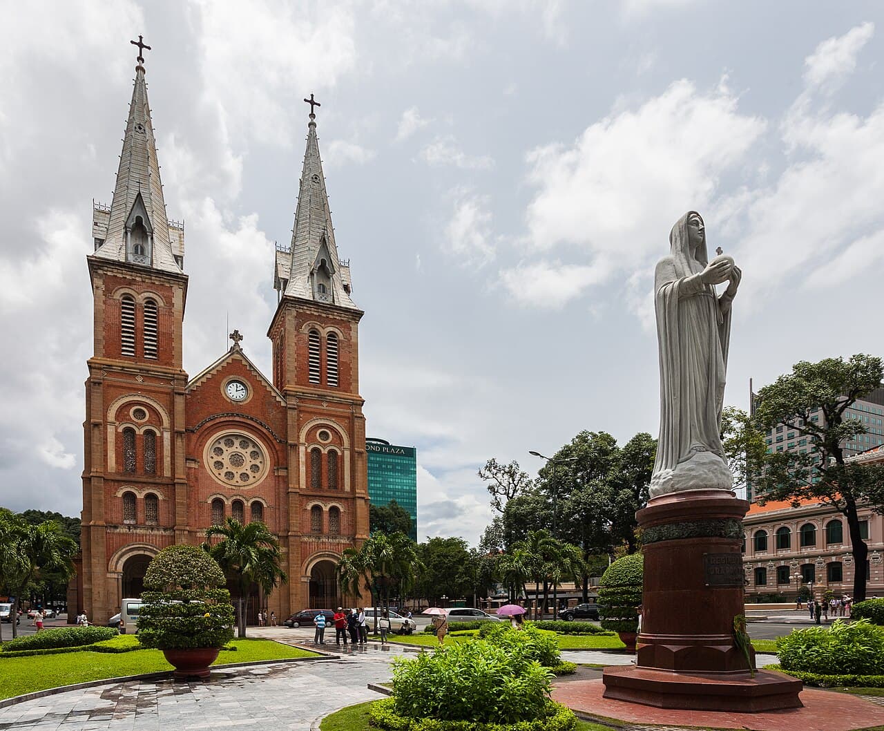 Notre-Dame Cathedral Basilica of Saigon β Culture in Ho Chi Minh City