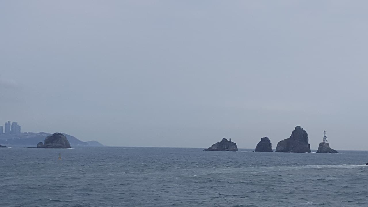 Oryukdo Skywalk β Nature in Busan