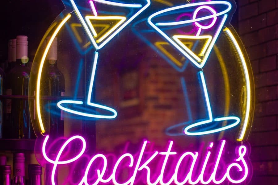 Sarnies Speakeasy Nimman β Nightlife in Chiang Mai