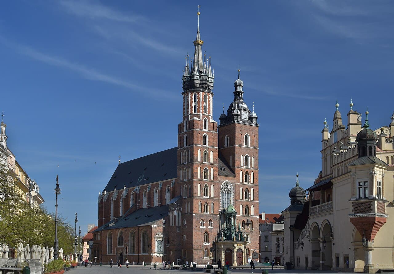 St. Mary's Basilica Kraków — Culture in Kraków