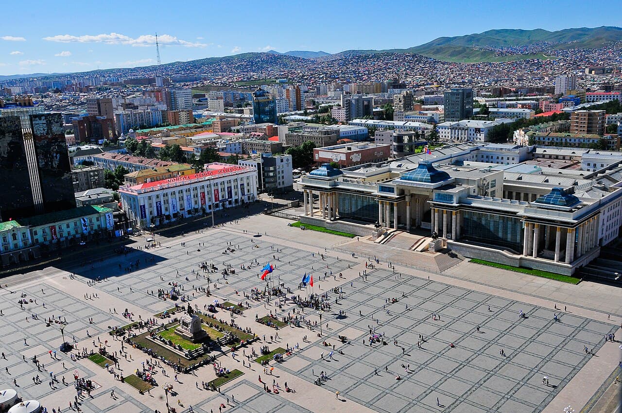 Sukhbaatar Square Ulaanbaatar β Culture in Ulaanbaatar